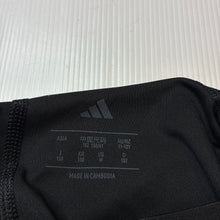 Load image into Gallery viewer, Girls Adidas, TECHFIT AEROREADY sports / activewear shorts, EUC, size 11-12,  