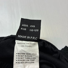 Load image into Gallery viewer, Unisex Besteam, black sports / activewear shorts, elasticated, EUC, size 6,  