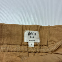 Load image into Gallery viewer, Unisex Gem Look, lightweight cotton shorts, elasticated, GUC, size 5,  