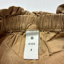 Load image into Gallery viewer, Girls Target, lightweight stretch cotton shorts, elasticated, EUC, size 7,  