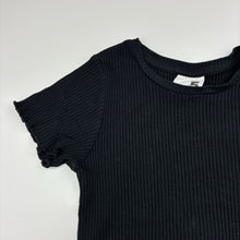 Load image into Gallery viewer, Girls Cotton On, stretchy ribbed tee / top, EUC, size 5,  