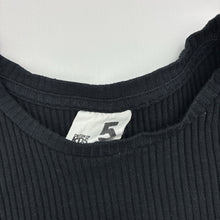 Load image into Gallery viewer, Girls Cotton On, stretchy ribbed tee / top, EUC, size 5,  