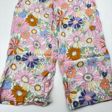 Load image into Gallery viewer, Girls H&amp;M, floral lightweight viscose pants, elasticated, Inside leg: 39.5cm, EUC, size 5,  