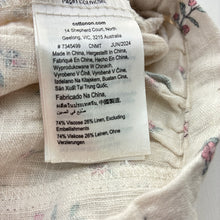 Load image into Gallery viewer, Girls Cotton On, floral viscose / linen shorts, elasticated, EUC, size 00,  