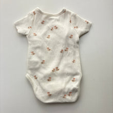 Load image into Gallery viewer, Unisex M&amp;S, white ribbed cotton bodysuit / romper, ducks, EUC, size 0000,  