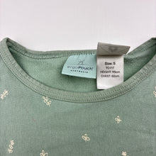 Load image into Gallery viewer, Unisex ergoPouch, 1.0 Tog organic cotton / bamboo pyjama top, small mark front, FUC, size 5,  