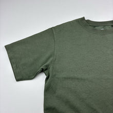 Load image into Gallery viewer, Unisex Uniqlo, AIRism khaki sports / activewear top, EUC, size 9-10,  