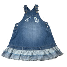 Load image into Gallery viewer, Girls Next, vintage embroidered denim overalls dress / pinafore, light marks lower front, FUC, size 3-4, L: 56cm