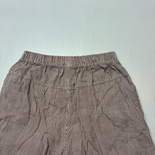 Load image into Gallery viewer, Boys striped, cotton shorts, elasticated, no labels, W: 21cm across unstretched, GUC, size 2,  