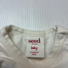 Load image into Gallery viewer, Unisex Seed, stretchy bodysuit / romper, duck, GUC, size 0000,  
