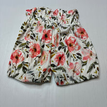 Load image into Gallery viewer, Girls lightweight, floral shorts, elasticated, EUC, size 2-3,  