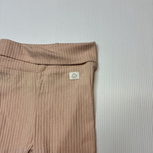 Load image into Gallery viewer, Girls H&amp;M, ribbed organic cotton leggings / bottoms, EUC, size 0000,  