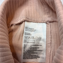 Load image into Gallery viewer, Girls H&amp;M, ribbed organic cotton leggings / bottoms, EUC, size 0000,  