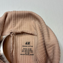 Load image into Gallery viewer, Girls H&amp;M, ribbed organic cotton leggings / bottoms, EUC, size 0000,  