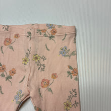 Load image into Gallery viewer, Girls Next, floral stretchy leggings / bottoms, EUC, size 000,  