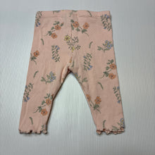 Load image into Gallery viewer, Girls Next, floral stretchy leggings / bottoms, EUC, size 000,  