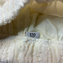 Load image into Gallery viewer, Girls FHW, lined floral lace shorts, elasticated, EUC, size 6,  