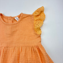 Load image into Gallery viewer, Girls Dymples, broderie trim crinkle cotton top, GUC, size 1,  