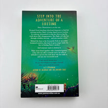 Load image into Gallery viewer, Books GREENWILD, The World Behind the Door by Pari Thomson, paperback, GUC,