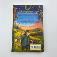 Load image into Gallery viewer, Books WOLF GIRL, 4 - The Traitor by Ahn Do, paperback, EUC,