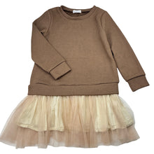 Load image into Gallery viewer, Girls Kids, long sleeve dress, catches &amp; small marks, FUC, size 5-6, L: 58cm