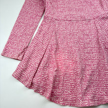 Load image into Gallery viewer, Girls United Colors of Benetton, stretchy long sleeve dress, no size, armpit to armpit: 33cm, shoulder to cuff: 45.5cm, FUC, size 7-8, L: 63cm approx
