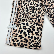 Load image into Gallery viewer, Girls lightweight, leopard print pants, elasticated, Inside leg: 27.5cm, EUC, size 2,  