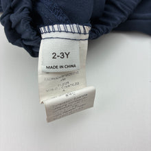 Load image into Gallery viewer, Boys SHEIN, lightweight navy pants, elasticated, Inside leg: 30cm, EUC, size 2-3,  