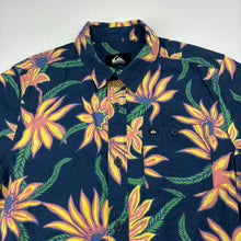 Load image into Gallery viewer, Boys QUIKSILVER, lightweight short sleeve shirt, small mark lower front, FUC, size 8,  