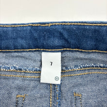 Load image into Gallery viewer, Girls Target, stretch denim jean shorts, adjustable, EUC, size 7,  
