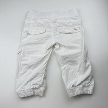 Load image into Gallery viewer, Girls H&amp;M, lightweight cotton cropped pants, W: 28.5cm across, Inside leg: 25.5cm, FUC, size 6,  