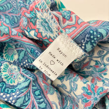 Load image into Gallery viewer, Girls Sweet Child Of Mine, lightweight rayon summer top, EUC, size 6,  