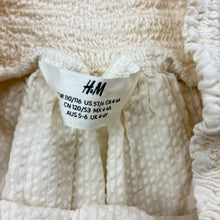 Load image into Gallery viewer, Girls H&amp;M, cream crinkle cotton skirt, elasticated, EUC, size 5-6,  