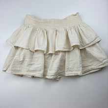 Load image into Gallery viewer, Girls H&amp;M, cream crinkle cotton skirt, elasticated, EUC, size 5-6,  