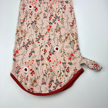 Load image into Gallery viewer, Girls Baby Berry, floral organic cotton sleepsack / sleeping bag, EUC, size 0000,  