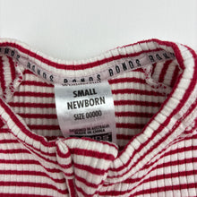 Load image into Gallery viewer, Unisex Bonds, ribbed zip wondersuit / zippy / romper, GUC, size 00000,  