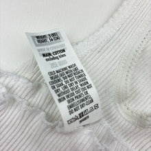 Load image into Gallery viewer, Unisex Bonds, white ribbed cotton singlet top, GUC, size 0000,  