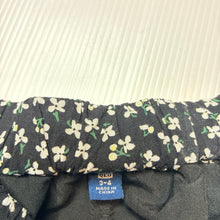 Load image into Gallery viewer, Girls Uniqlo, tiered floral shorts / skort, adjustable, EUC, size 3-4,  