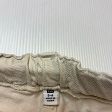 Load image into Gallery viewer, Girls Uniqlo, stretch denim shorts, adjustable, EUC, size 5-6,  