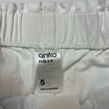 Load image into Gallery viewer, Girls Anko, white stretch denim shorts, elasticated, EUC, size 5,  