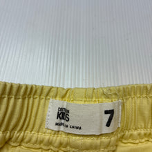 Load image into Gallery viewer, Girls Cotton On, embroidered cotton shorts, elasticated, lemons, EUC, size 7,  
