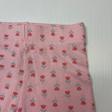 Load image into Gallery viewer, Girls Cotton On, floral ribbed stretchy bike shorts, GUC, size 6,  
