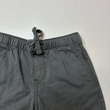Load image into Gallery viewer, Boys TINY BUTTON collection, cotton shorts, elasticated, GUC, size 3-4,  