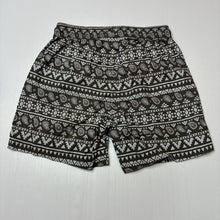 Load image into Gallery viewer, Boys H&amp;T, lightweight cotton shorts, elasticated, GUC, size 7,  