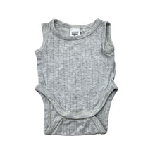 Load image into Gallery viewer, Unisex Target, pointelle singletsuit / romper, GUC, size 0000,  