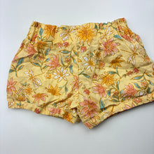 Load image into Gallery viewer, Girls Carters, floral linen / cotton shorts, elasticated, EUC, size 4,  