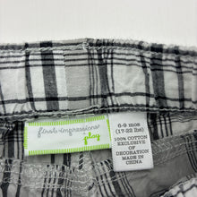 Load image into Gallery viewer, Boys First Impressions, lightweight cotton shorts, elasticated, EUC, size 0,  