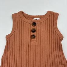 Load image into Gallery viewer, Unisex Baby Berry, ribbed romper, EUC, size 000,  