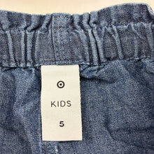 Load image into Gallery viewer, Girls Target, lightweight cotton shorts, elasticated, GUC, size 5,  