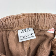 Load image into Gallery viewer, Unisex Zara, linen blend pants, elasticated, Inside leg: 31.5cm, FUC, size 3-4,  